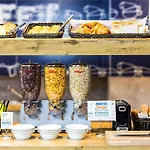 Ibis Budget Antibes Sophia Antipolis מלון