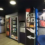 Ibis Budget Antibes Sophia Antipolis מלון *