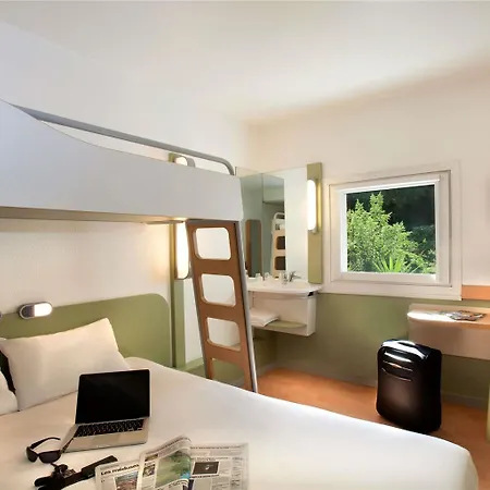 Ibis Budget Antibes Sophia Antipolis ホテル