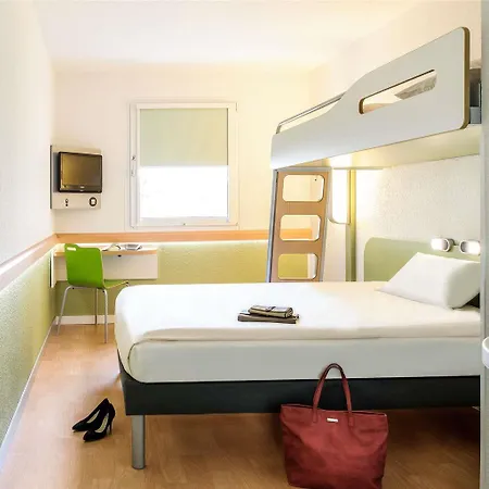 Ibis Budget Antibes Sophia Antipolis ホテル *