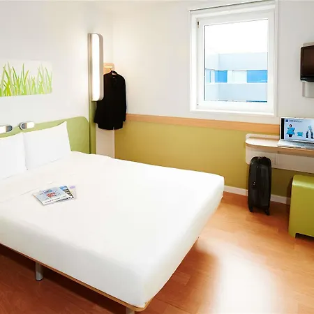 Ibis Budget Antibes Sophia Antipolis *