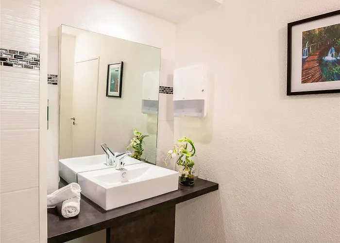 Ibis Budget Antibes Sophia Antipolis *